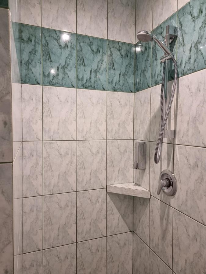 Hotel Jola Września Екстериор снимка