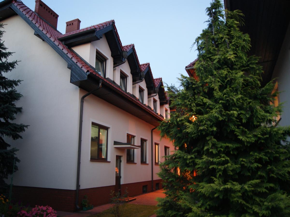 Hotel Jola Września Екстериор снимка